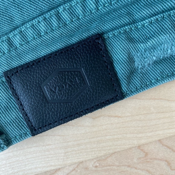 Pastel Green Jean shorts - Picture 4 of 4